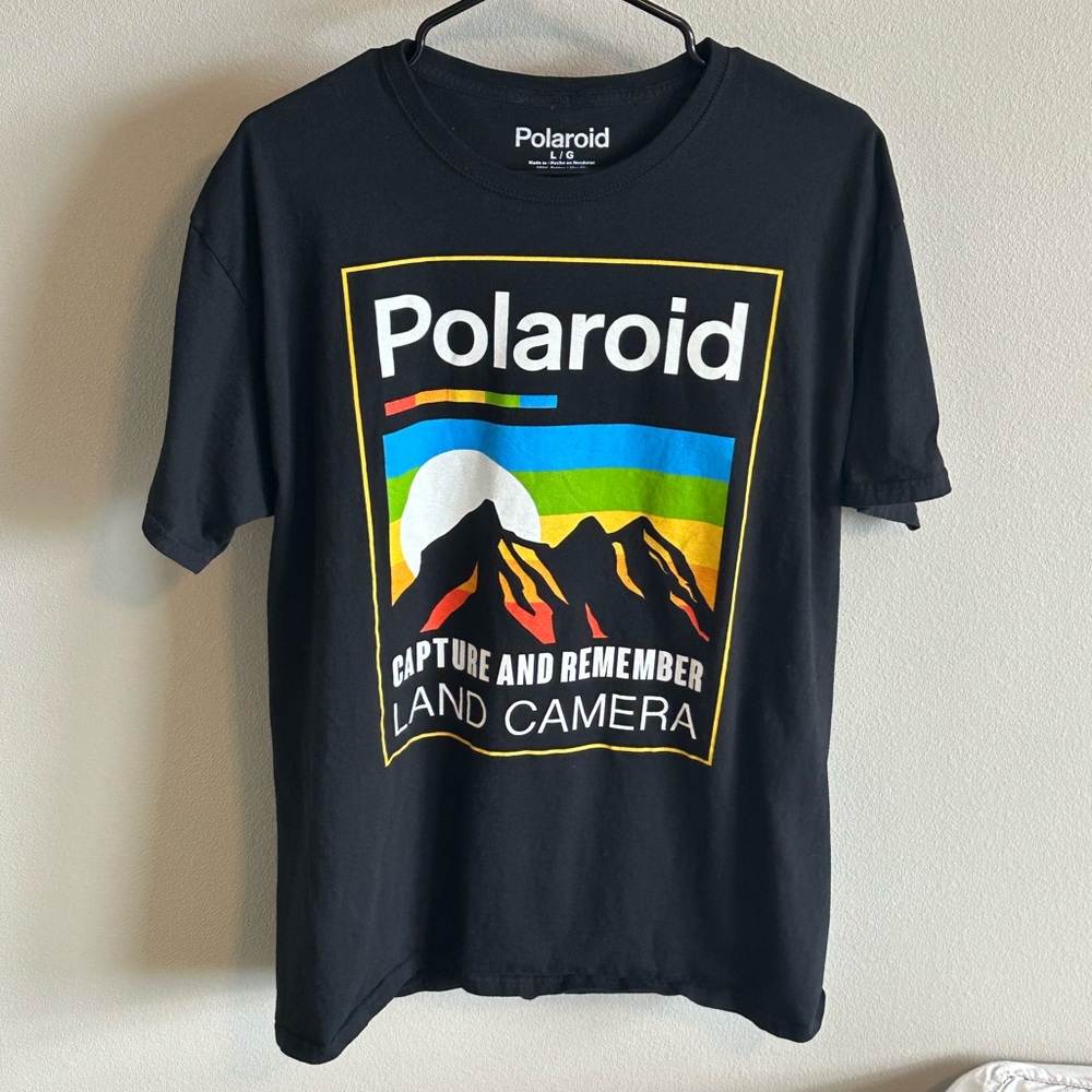 Genuine Polaroid Retro Capture and Remember T Shirt - Men's Large